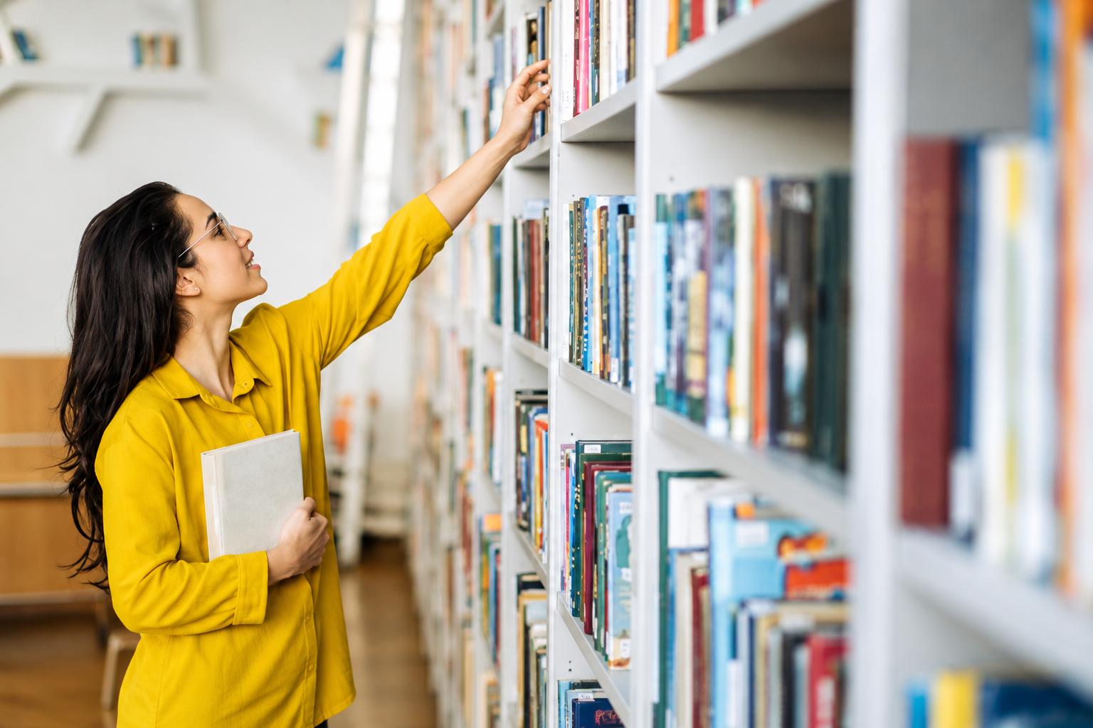 Library at Sugee Vaayu, Mulund West