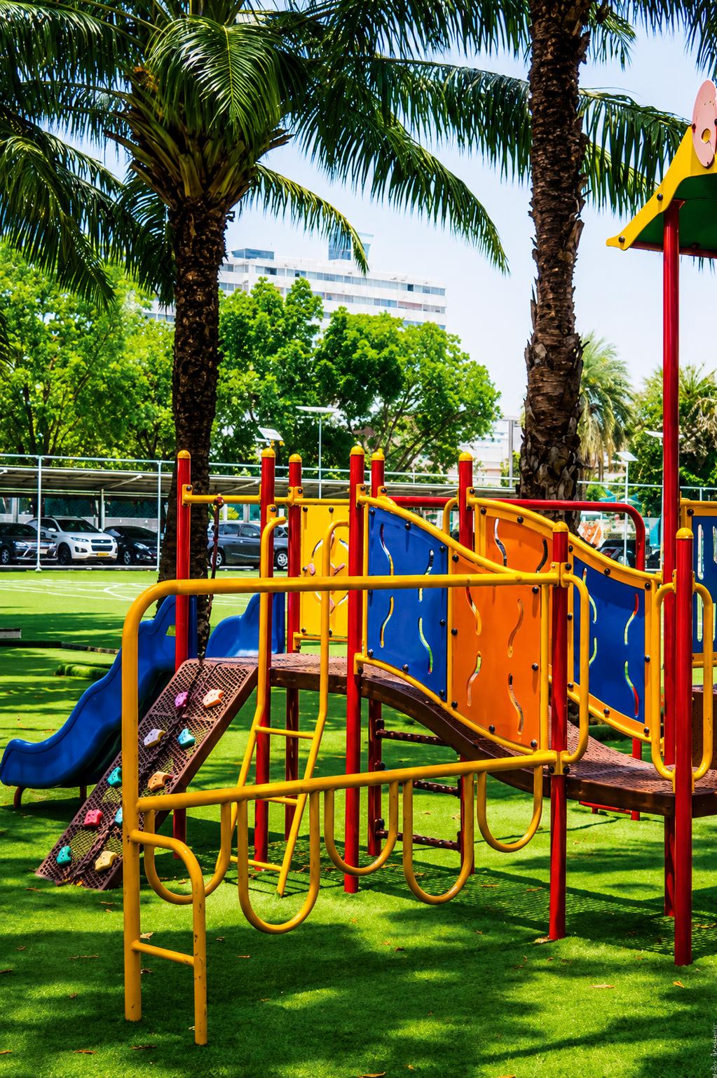 Children's play area at H. Rishabraj Pooja, Khar West