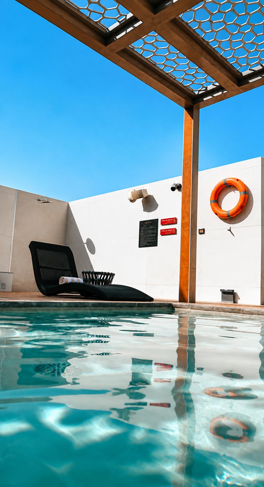 Swimming pool at Sach Splendid, Bandra West