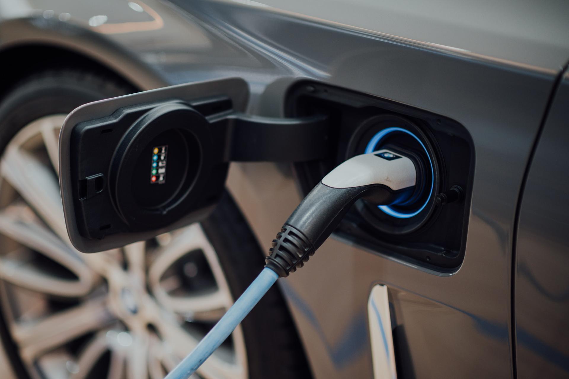 EV charging at Sach 9 Divine, Bandra West