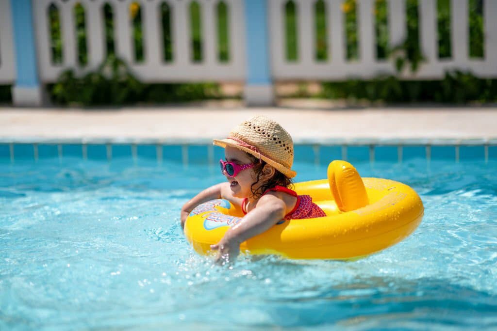 Children's pool at MICL & Chandak Jade Park, Vile Parle West