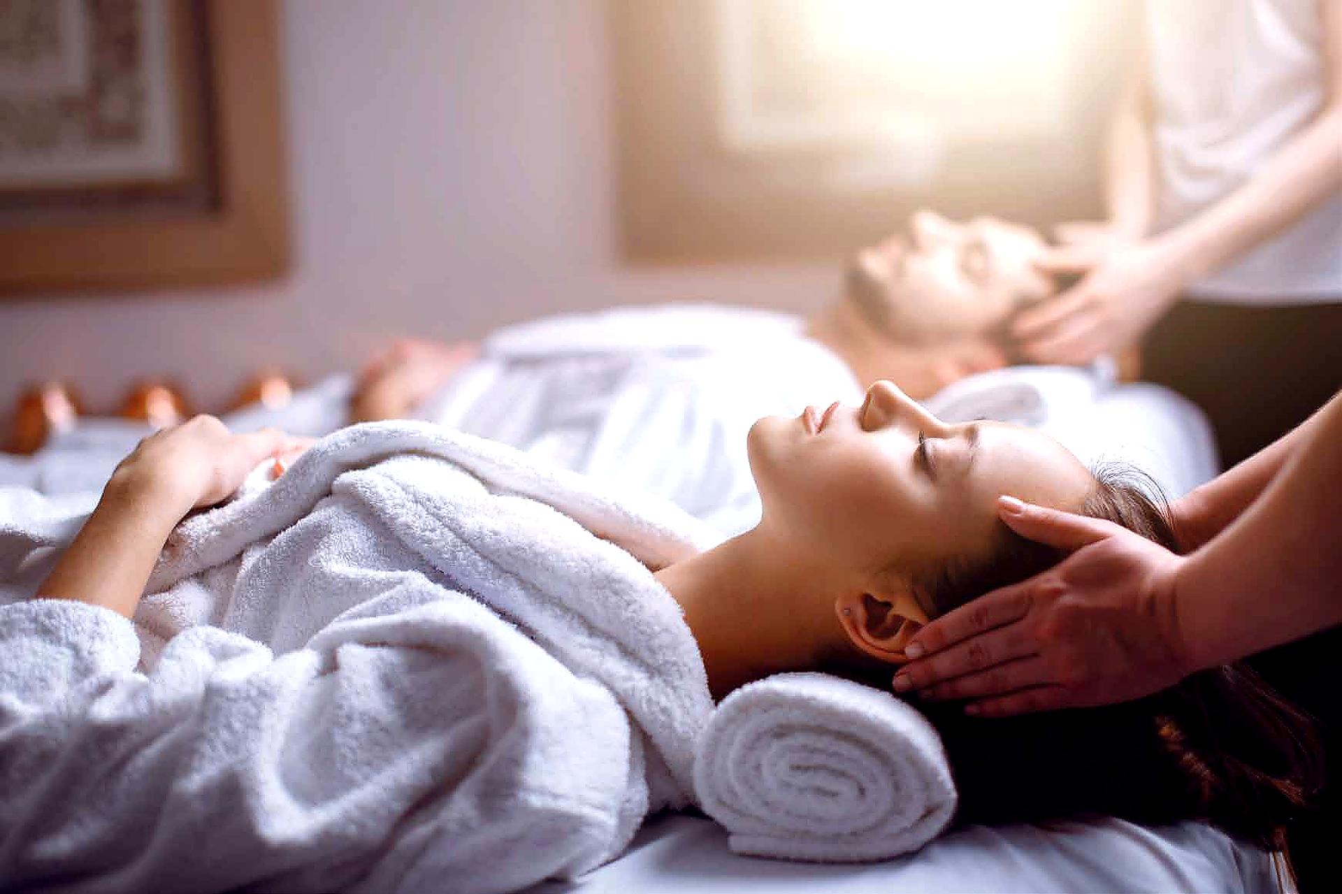 Spa / sauna at Kalpataru Elegante, Kandivali East