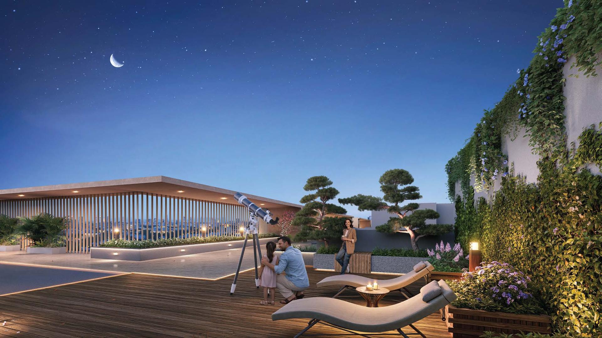 Landscaped gardens at Purva Estrella, Lokhandwala